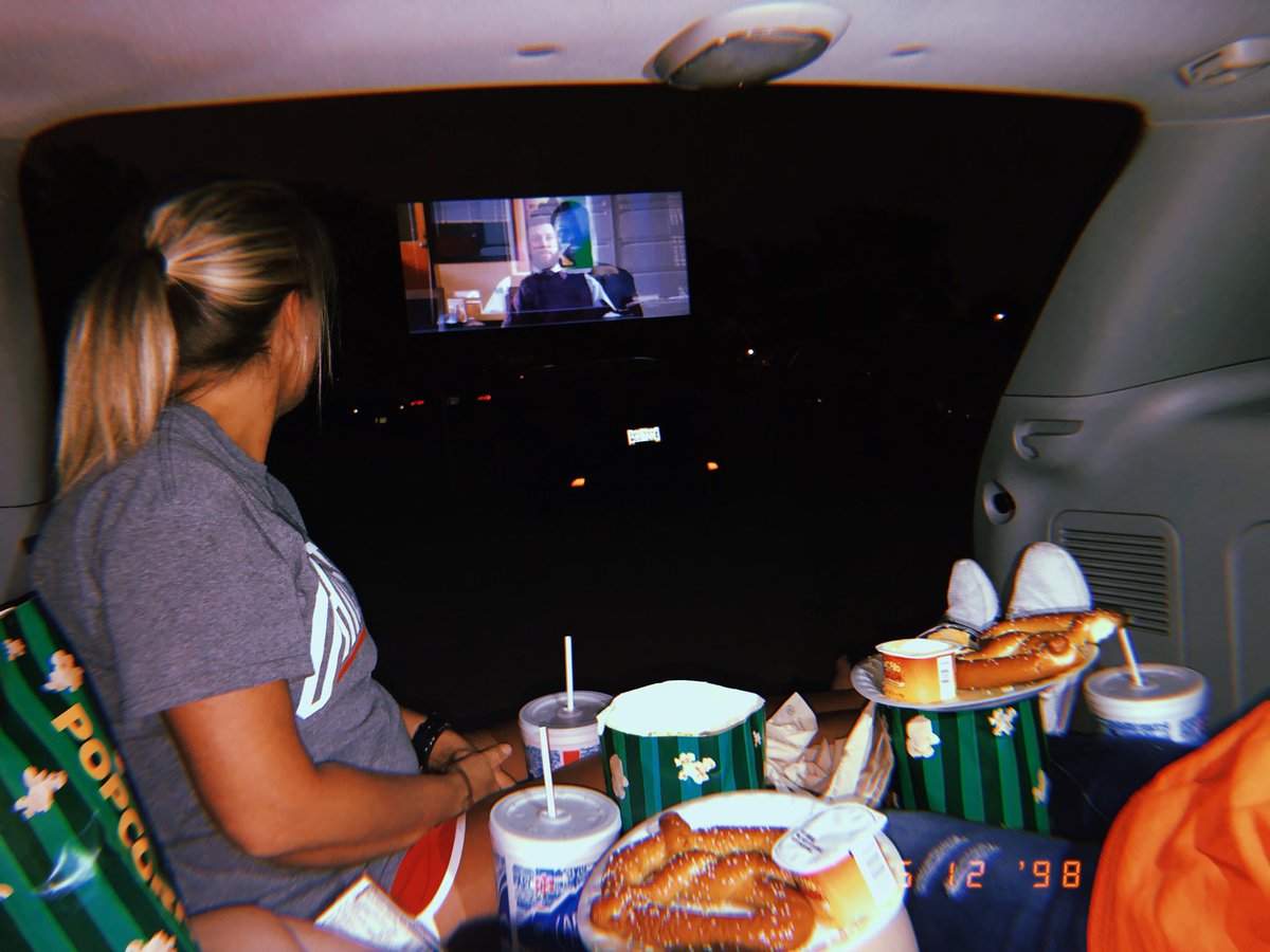 taylorkatie_'s tweet photo. “Stranded at the drive in...” 💕 https://t.co/e2arFkz5iK