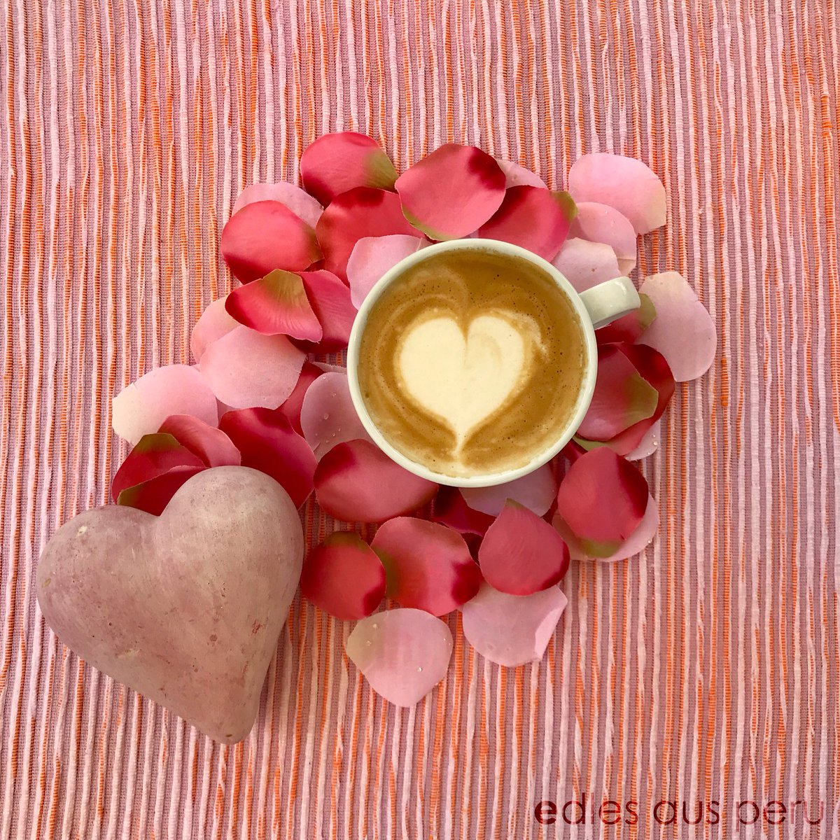 edlesausperu's tweet photo. Schönen Muttertag - Happy Mother‘s Day ☕️❤️ #coffee #mothersday #muttertag https://t.co/HdjpTe47xf