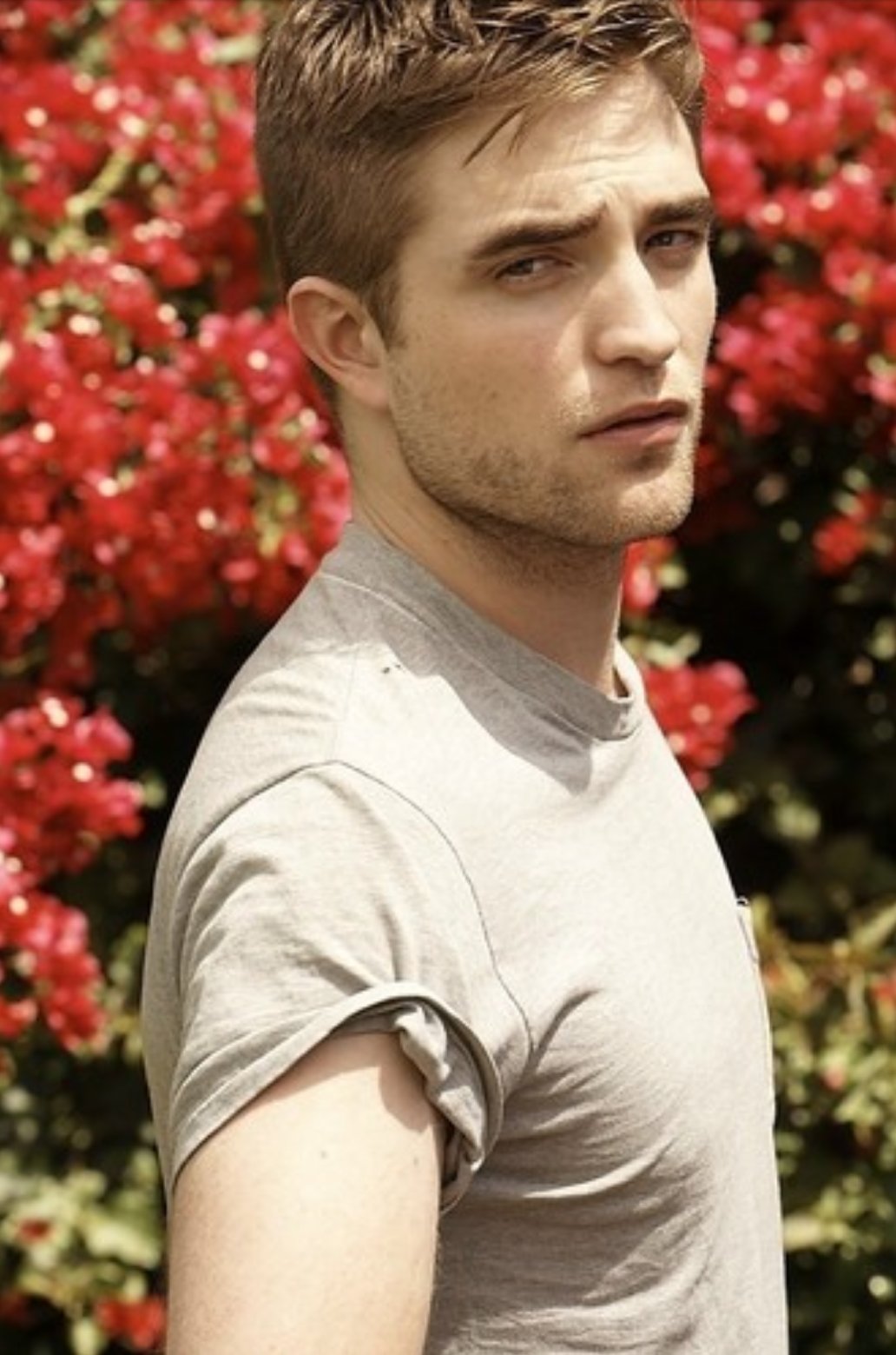 Happy Birthday To Robert Pattinson!       