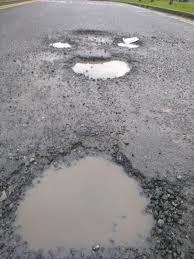Council given extra funding to tackle potholes after severe winter - leamingtonobserver.co.uk/news/council-g…