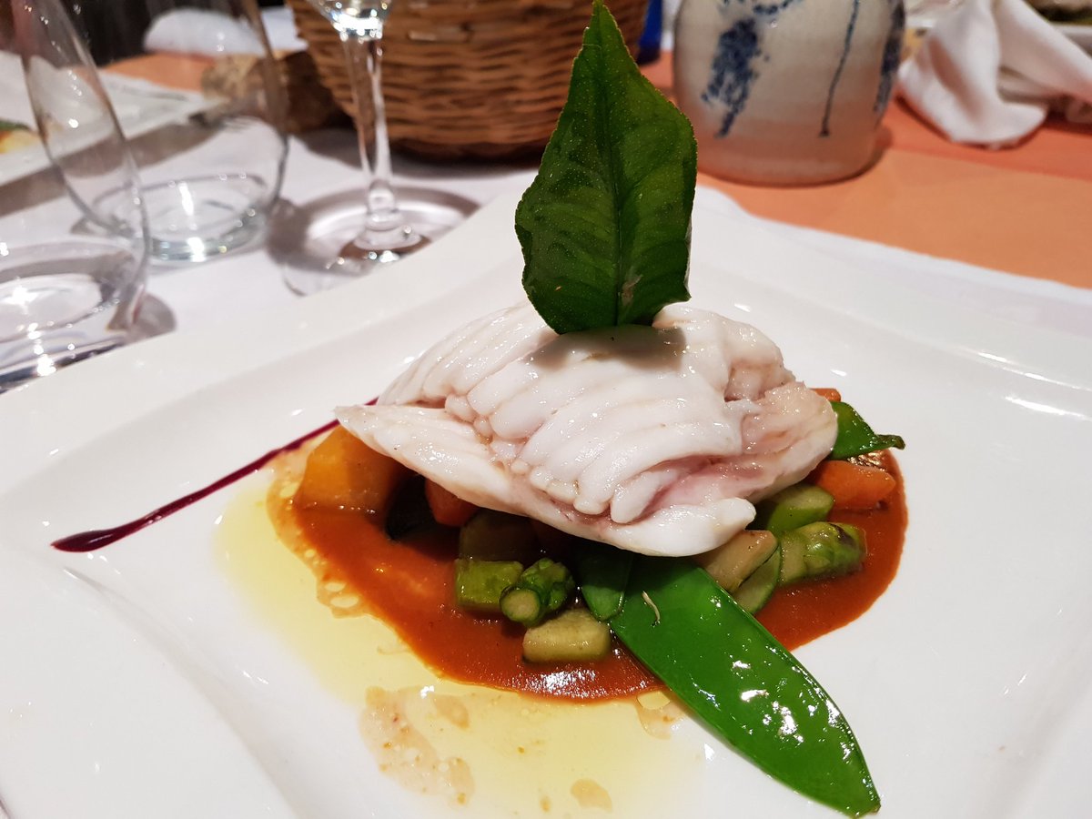 sitioparapostre's tweet photo. Cena de anoche en @canberrivell escandalosamente buena!
Casa payesa señorial de finales del siglo XVII. 
Cocina con productos de altísima calidad y de la tierra. 
Platos cuidados y creativos
@ibizasabors @Ibiza_Travel @ibiza5sentidos @Vtetorresf #IbizaSabor18 #eivissa https://t.co/bxO6CMjxT2