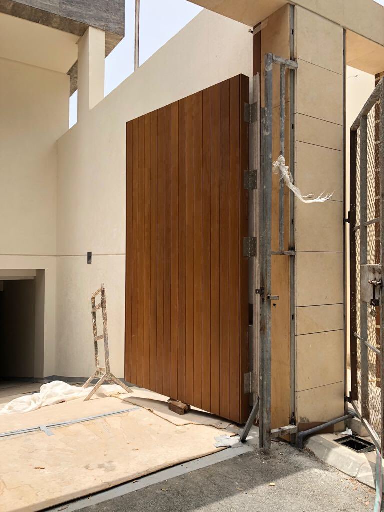 ALKAYANDECOR's tweet photo. Another #Technowood #cladding and gates project completed successfully in #Jeddah.
#alkayandecor #architecture #decor #INTERIOR_DESIGN #outdoor #indoor #landscaping #KSA #jeddah #riyadh #dammam #alkhobar https://t.co/Z9WxpqYdng