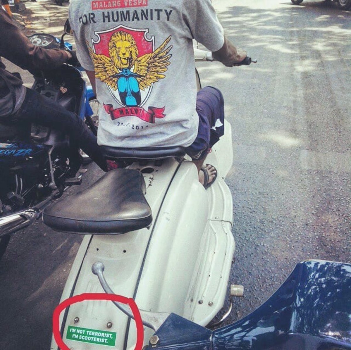 Yes I am 🤟🤟🤟🛵🛵🛵 #hartatahtavespa