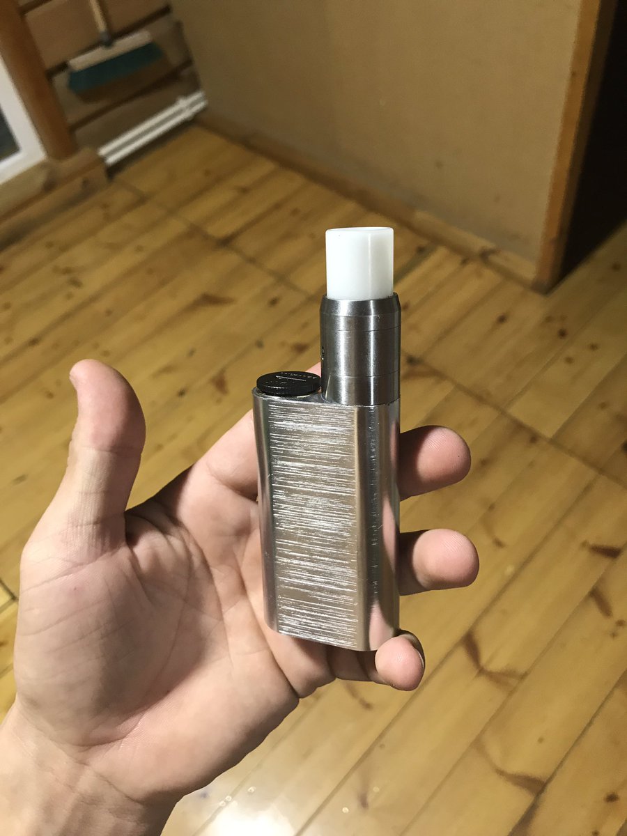 bobyarka's tweet photo. Продаю мехмоды! 
Нойзик 1 
Дрипка dark  horse v2 
Цена: 2500 торг

Тушка VGOD 
Original 
Цена: 3000
#рт https://t.co/cy8fM28x4k