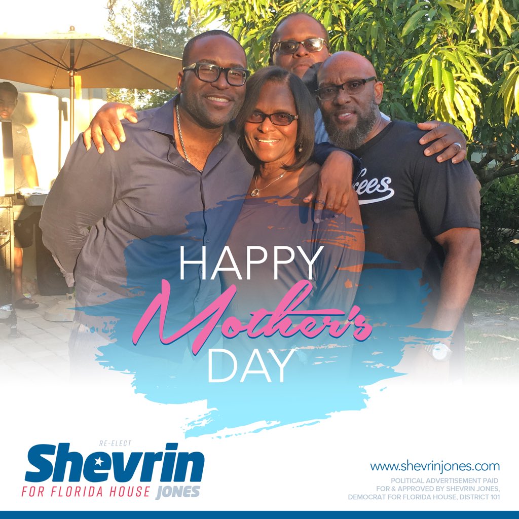 ShevrinJones's tweet photo. Mothers have a super power, and that’s the power to carry and mold the life of a human being. A mothers love can put a smile on a face, lift the head of the discourage, and she carries the weight of her family/community. Happy #MothersDay to all the moms, especially my mom. https://t.co/6vEDmzglMk