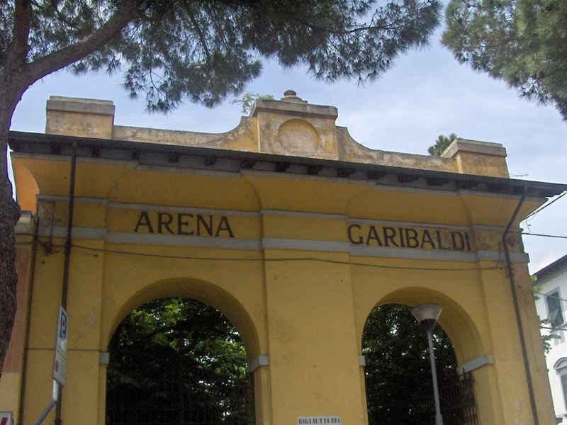 centopisa's tweet photo. #ARENAHISTORY
Nel 1931 lβ#ARENA venne inaugurata come #CAMPOLITTORIO, dove la cura dei particolari includeva dei porta-grondaie a forma di #CROCEPISANA! SarΓ nostra cura proporre a chi di pertinenza il recupero dellβintero #PORTALE nel piΓΉ ampio progetto di restyling dellβ#ARENA! https://t.co/oYZyAEl8ZN
