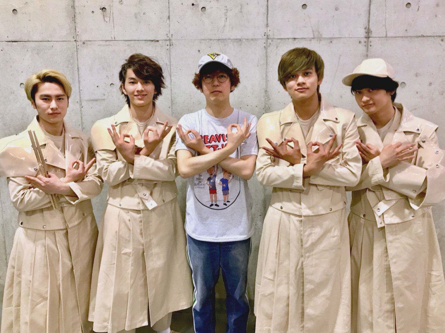 Dish Official 勝手にmy Soul と 桃源郷エイリアン を手がけた新井弘毅さんと いつもお世話になってます Arf18 アニロック 銀魂 Gintama Dish Dish Official 勝手にmy Soul と 桃源郷エイリアン を手がけた新井弘毅さんと いつもお世話になってます Arf18 アニロック 銀魂 Gintama Dish