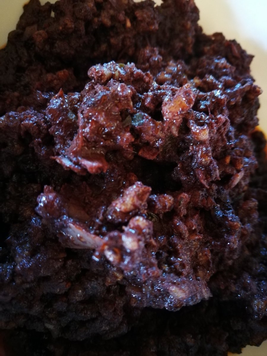 sonsoles_ph's tweet image. La gastronomía d #Ávila nos encanta, y mezclar con la d otras latitudes es una perdición.Hoy exquisita @morcillasotillo para acompañar las auténticas #papascanarias. No faltan los #mojos y el #almogrote, pero las #morcillas más #auténticas y q no repiten de Cristina van genial😋