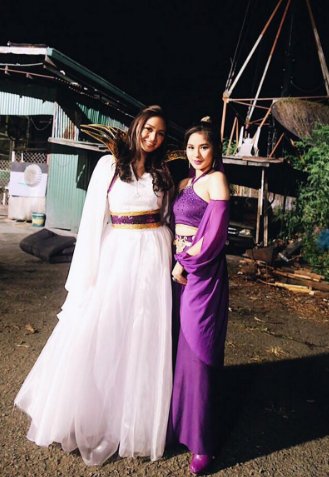JLGofficial_'s tweet photo. @iamAndalioLoisa and Miss International Kylie. Two Beauty Queen. 

Nakakatuwa, dati nakatrabaho mo Loi si Miss Universe Pia sa TRS ngayon naman si Kylie na Miss International. 😍 https://t.co/6Qsn8e5EFT