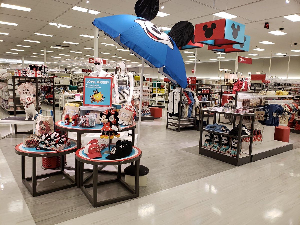 lahanson15's tweet photo. T1864 loves MICKEY!!! @jeffklockars  @beth_hinkleTGT  @SettheT0ne https://t.co/edANymGGhu