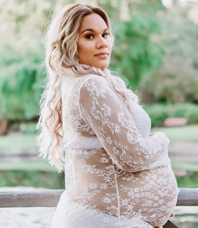 Eden_Extensions's tweet photo. 💕One of the greatest loves is that of a Mom for her child! Our gorgeous customer @its_lavi_nia wearing her #edendirtyblonde clip ins to capture this beautiful moment! Wishing you both all the best Lavi! ❤️❤️ #edenhairextensions #EdenWoman https://t.co/NjialUB81O