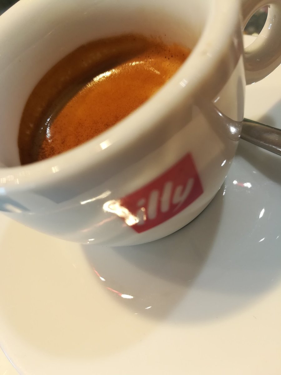 LaConsiglieria's tweet photo. .@illycaffe -
#primadi #Gourmandia2018 tuffi nelle #creme #pasticceriaDucale #pontedellepriula
@ilgastronauta @tribuna_treviso @marcatreviso @trevisotoday @MarcaTreviso1 @eventicuriosita @andrea_illy @anboemo @Barbaga3Gaetano @CeraudoW @paoloigna1 @GPiziarte @IlMattinoFoggia https://t.co/zHVxtiBJeW