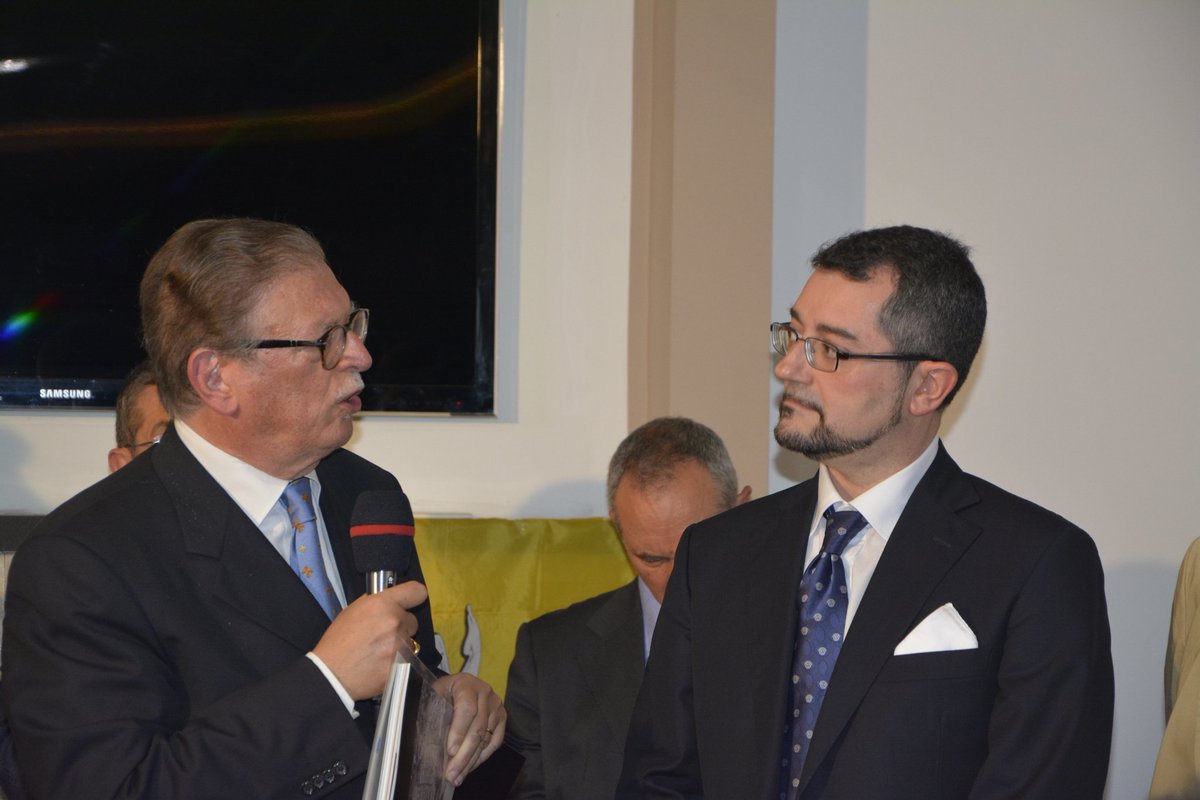 ReferPost's tweet image. Carlo Guidotti, 12 maggio 2018, Premio "Vincenzo Mortillaro" per l'editoria: ringrazio il prof. Tommaso Romano per avermi assegnato questo prestigioso riconoscimento per le mie attività legate all'editoria ed alla comunicazione.
#carloguidotti #edizioniexlibris #referencepost