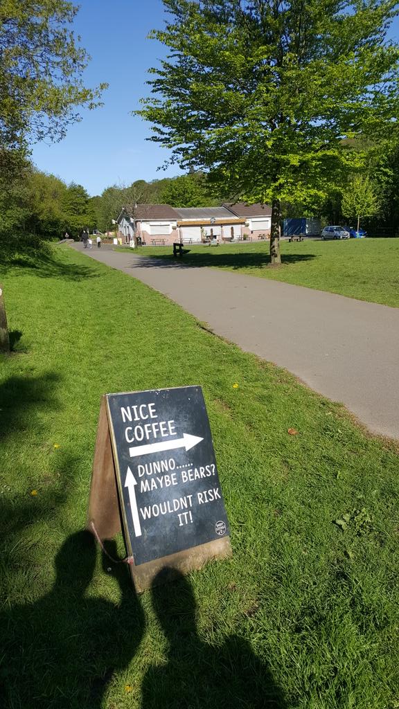 BatteredProp's tweet photo. Sign on the way to @Barrysidingscaf made me chuckle. Looking forward to a great breakfast.
#supportlocaltrade https://t.co/9fl9v6hb71