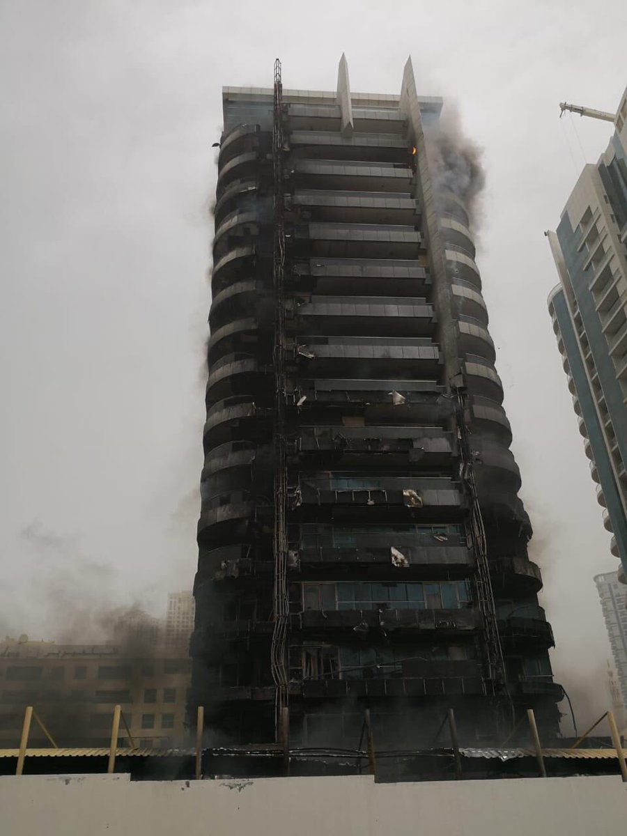Sajwani's tweet photo. #Dubai Civil Defence @DCDDubai controls the fire that broke out in #ZenTower in the #DubaiMarina area amidst extremely windy and dusty weather conditions; the building was evacuated safely and no injuries were reported. @DXBMediaOffice https://t.co/YeDFC7r2nR