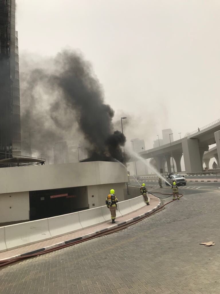 Sajwani's tweet photo. #Dubai Civil Defence @DCDDubai controls the fire that broke out in #ZenTower in the #DubaiMarina area amidst extremely windy and dusty weather conditions; the building was evacuated safely and no injuries were reported. @DXBMediaOffice https://t.co/YeDFC7r2nR