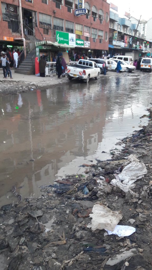 C_NyaKundiH's tweet photo. This is how the famous Garisa at Eastleigh looks like yet the popular Eastleigh broker @Asmali77 is busy telling us Sonko has increased revenue collection. Shenzi Sana! https://t.co/KgMQYERERD