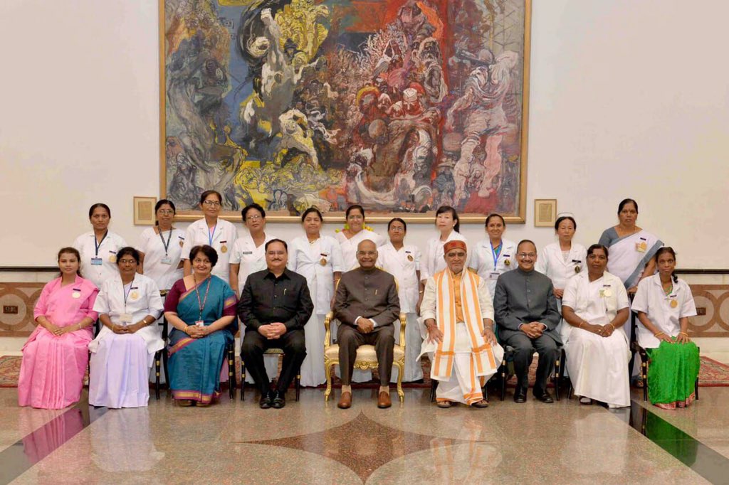 GurpreetTheGirl's tweet photo. राष्ट्रपति के हाथो केन्द्र शासित प्रदेश दमण दीव से कम्युनिटी हेल्थ सेन्टर घोघला में कार्यरत एएनएम नर्स भाग्यलक्ष्मी सौलकी को इस वर्ष का फ्लोरेस नाइटिंगेल  नर्सिग पुरस्कार मिला है।#proudmomentfordamandiu @MoHFW_INDIA @Sajjan95 @mdnhmdd @DMHSofDD @NHMDamanDiu https://t.co/7FTk4gz9SO