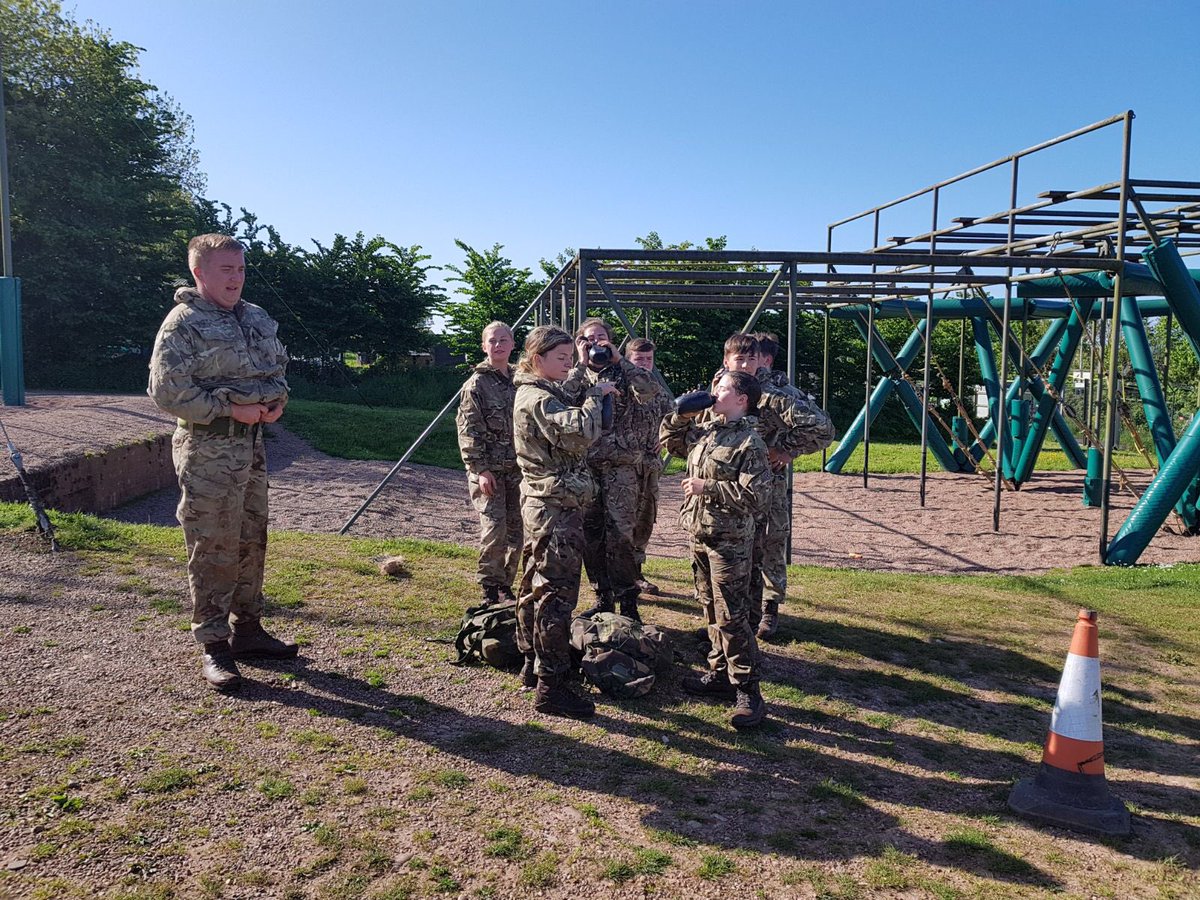 PortsmouthRMVCC's tweet photo. A perfect day on the bottom field as both our Jnr and Snr teams go for the win at the Cautley Cup. Good luck guys! #rmvccportsmouth #royalmarines #cadets #bottomfield #redders #phys #pompeyforthecup #meetthechallenge #commandoethos https://t.co/F63WHTN4RM