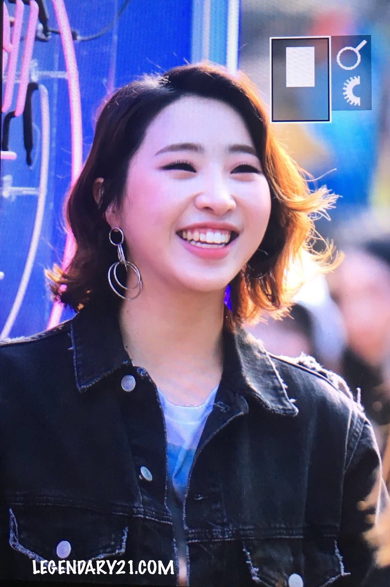 minzypositivity's tweet photo. Look at those squishy cheeks. 😍😊https://t.co/x3ot5o7g8I
