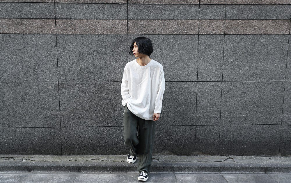 Palmmaisonstore's tweet photo. ◇Styling men.013 / キーカラー「カーキ」④◇
「素材に注目のカーキコーデ」
肩の力の抜けた、これからの季節にぴったりなスタイリングです◎
https://t.co/aD6vozj9bp
#YANTOR #AUGUSTEPRESENTATION https://t.co/kvLSdtQaCv