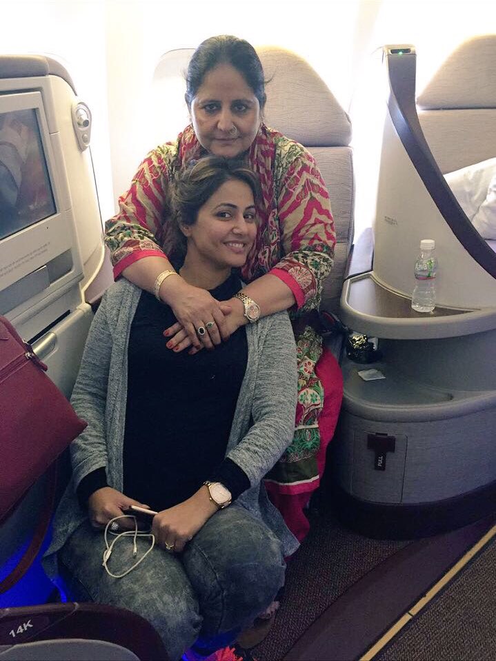 eyehinakhan's tweet image. Mom, I don&apos;t know if I could make it through the long days and sleepless nights without you. Thank you for being my pillar of support.  #SamsungRefrigerator #MomsLoveNonStop  @Samsung_IN