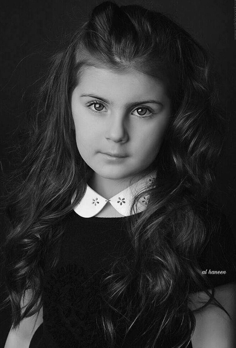 َ
َ

يتسرب الوجع من مسامات #الصمت 
فـــلا صمتنــا........  #يستــرنـــا 
ولا نحن على البوح ..... #قادرون

َ
َ