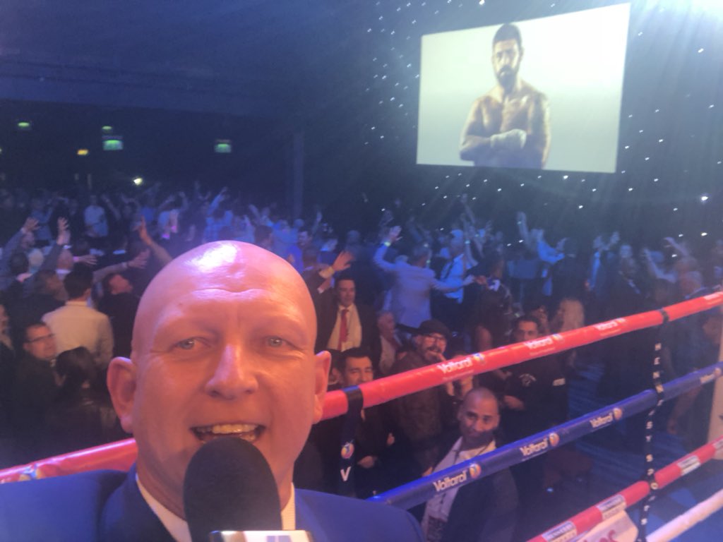 PaulBoothMC's tweet photo. Amazing night in Bolton #SextonFury @HennessySports https://t.co/DAJv0QXhpr