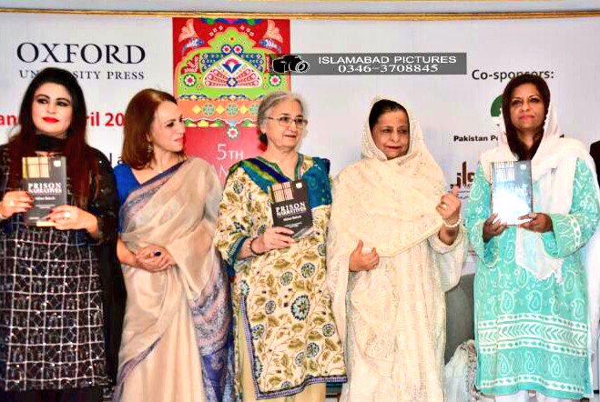 SassuiPalijo's tweet photo. Happy Mother's Day 💕

With my Ama #AkhtarBaloch https://t.co/UKOBaoCI5c