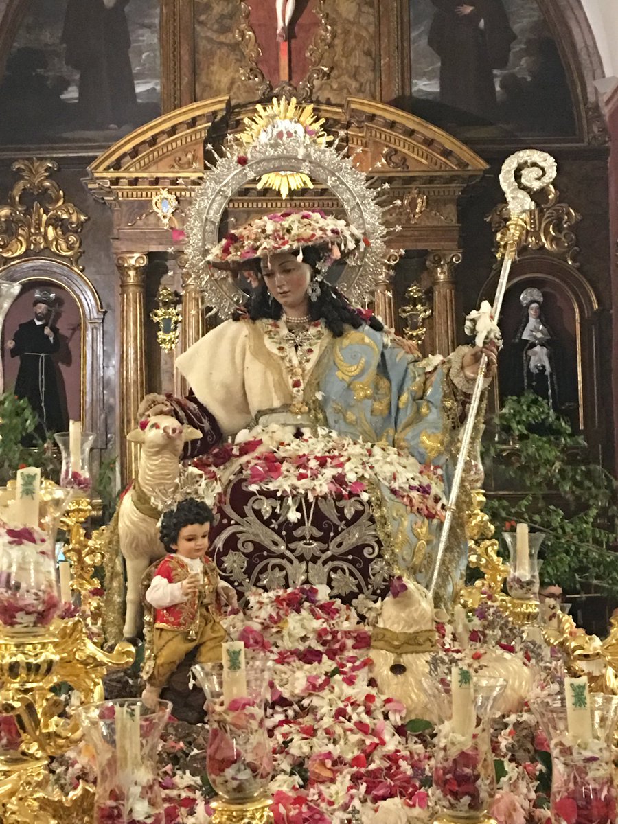 paliodemlga's tweet photo. #Procesion de Alabanza de la @DivinaPastora de Capuchinos #CofradíasMLG #GloriasMLG 
Acompañamiento musical: @UMMEloyGarcia 

#pastoracoronada https://t.co/q5e7WZdBT0
