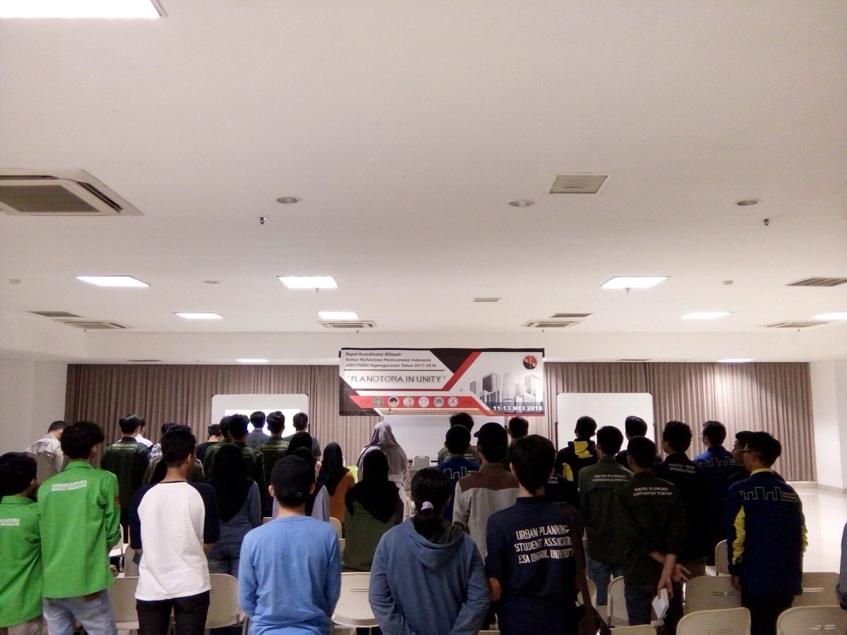 Terimakasih atas kehadirannya teman2 yg sudah datang ke acara RAKORWIL IMPI KORWIL JABOTABEK Kepengurusan Tahun 2017-2018. Selamat kepada M. Muflihun Tanjung atas terpilihnya menjadi ketua IMPI KORWIL JABOTABEK, semoga beramanah.
#HMPWKITSB
#HMPWK
#IMPIKORWILJABOTABEK
#IMPI
#ITSB