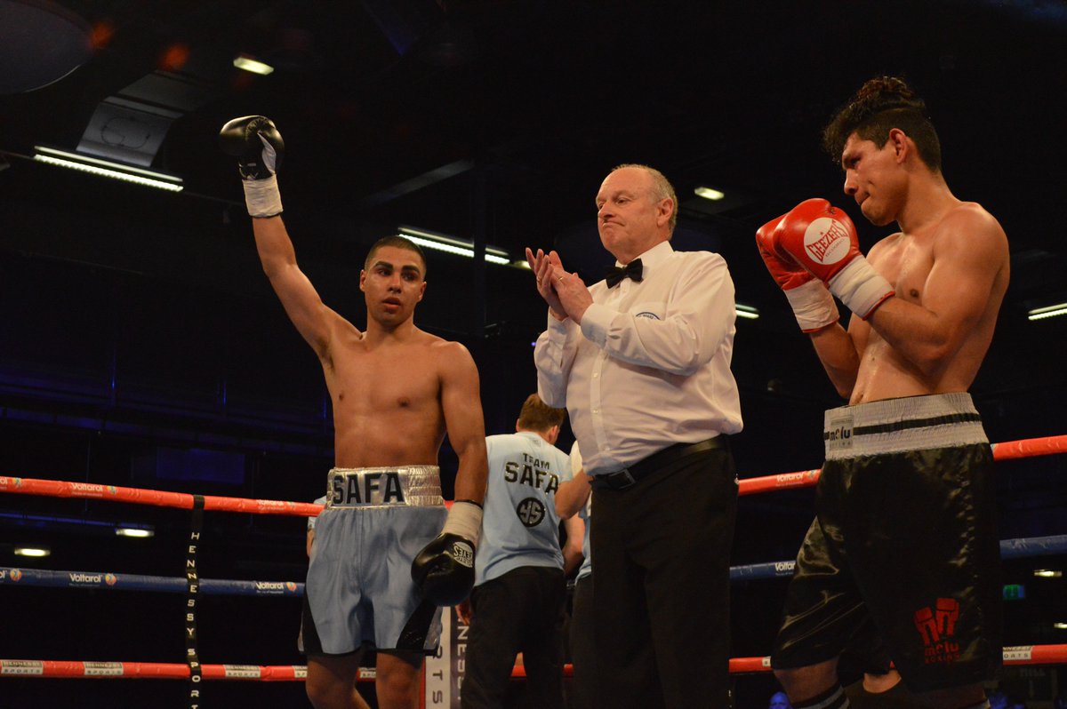 aneelahmad's tweet photo. WINNING GREAT WIN @YusufSafa94 🔥🥊 
@HennessySports on the #undercard of the @hughiefury #sextonfury fight this weekend in bolton. @HennessySports #channel5 @Channel5Sport #BOLTON @peterfury #furysexton #sextonfury #channel5 https://t.co/2cB1cyWiNC