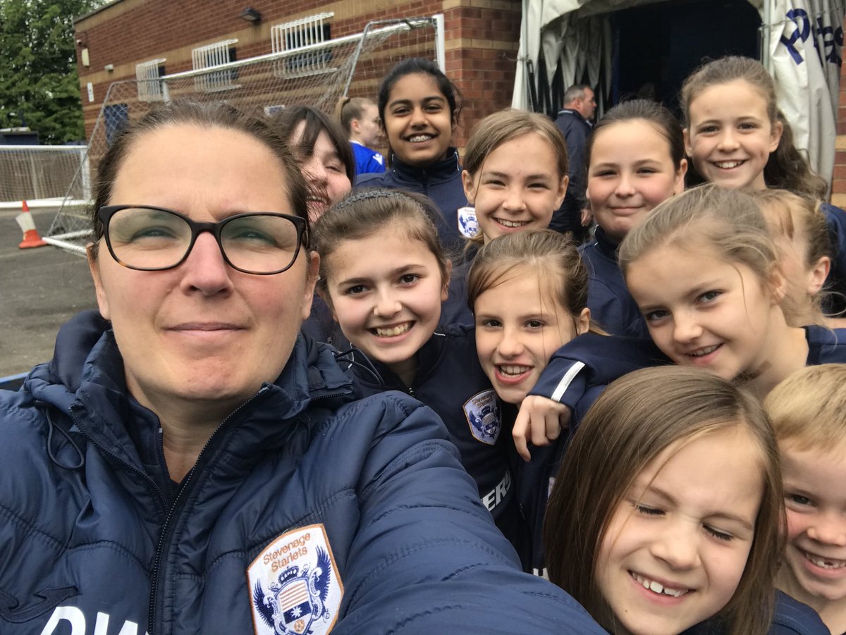 StarletsFC's tweet photo. Come on @Stevenageladies https://t.co/I76g49tDSj