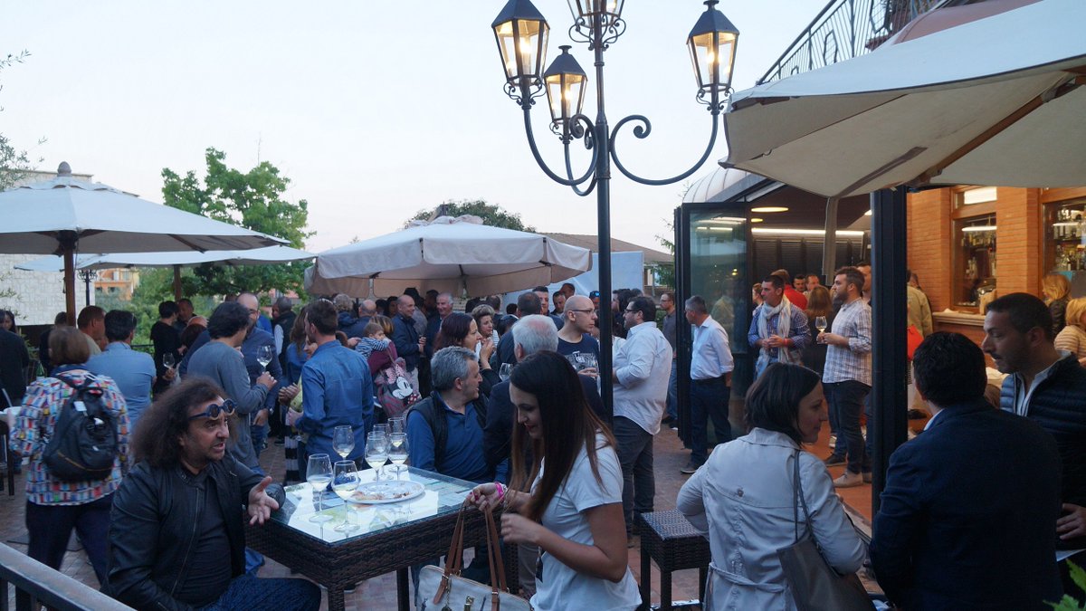 bit.ly/IBianchiDelLaz… Oggi: 13 #maggio dalle ore 16 #degustazionevini #Lazio #presidi #slowfood #eccellenze #enogastronomiche #eventi #festadellamamma <a href="/degustazioni/">Degustazioni</a> <a href="/20polle12/">territoridelcesanese</a>  <a href="/Bibendaofficial/">Bibenda</a>