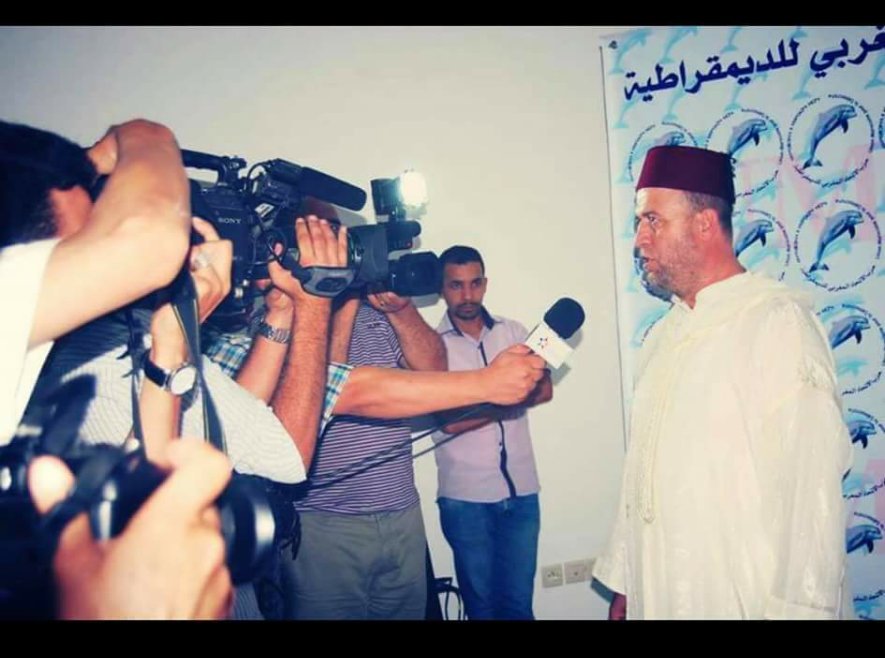 Jamal El Mendri, a Moroccan lawyer and General Secretary of the 'Moroccan Union for Democracy' Party has been in prison for over a month now and is currently on hunger strike

His arrest came about after he started a case against a Prosecutor

#FreeJamal