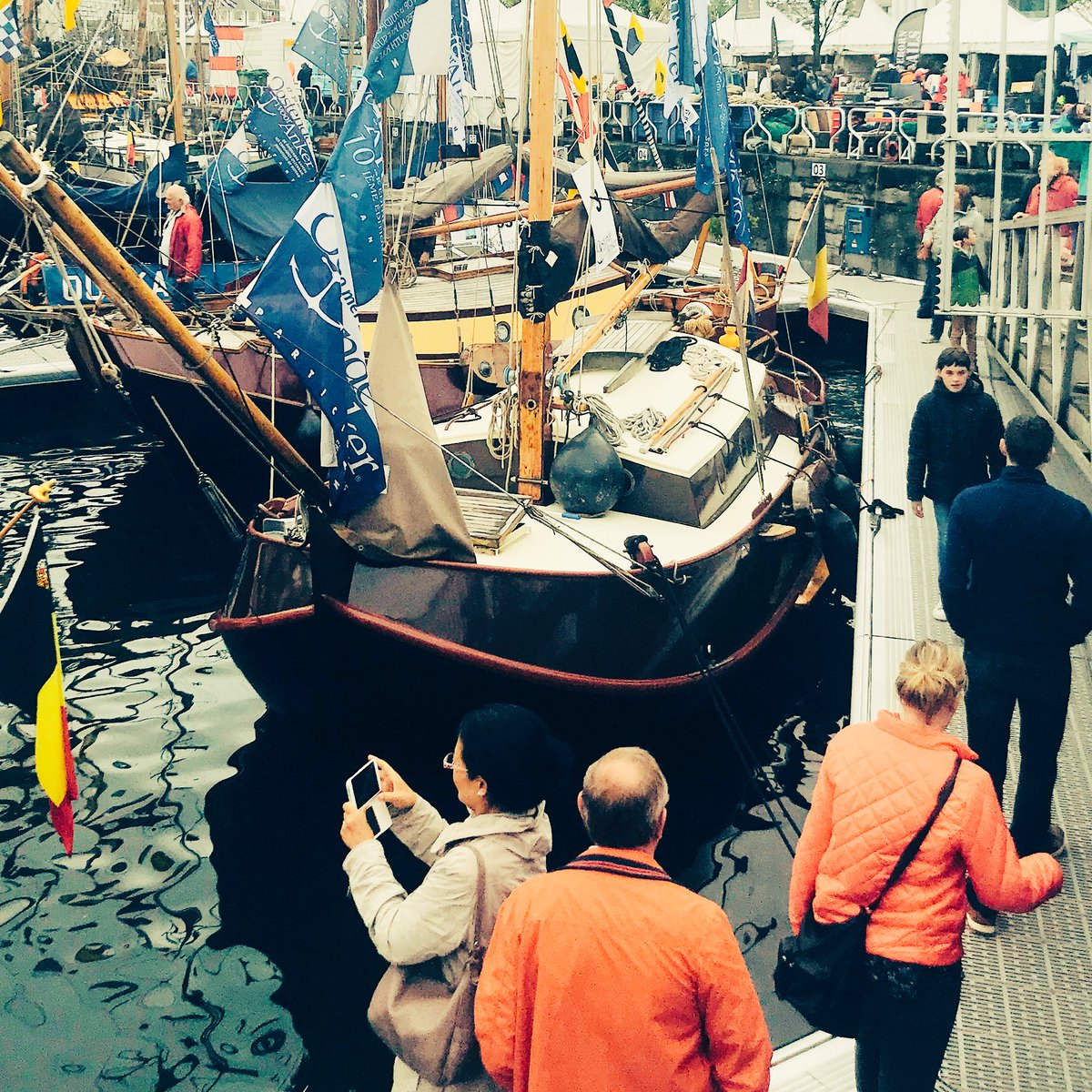 OostendeVrAnker's tweet photo. No more rain for today !!! Leave your umbrellas at home & enjoy the final day at Oostende voor Anker ! #Ova2018 https://t.co/edW5xwi8J2