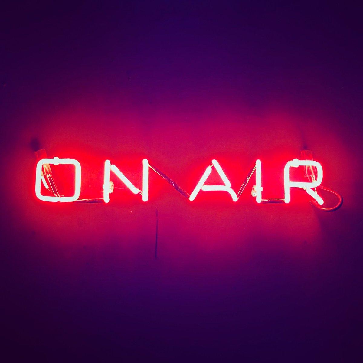 Studio_Artl's tweet photo. On Air - Love this neon in @BarSobaMitchell https://t.co/RjiOsecAe6