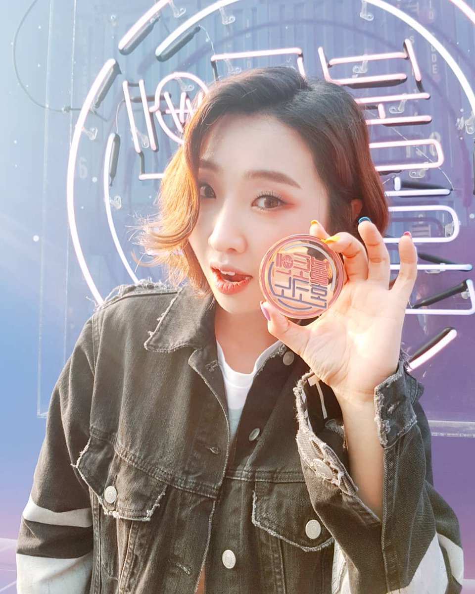 GlobalMinzy's tweet photo. Official photos of #Minzy at MNET M2's Burning Karaoke! Looking fresh @mingkki21 ❤️ (Cr. m2mpd) https://t.co/mCQiF9YGjc