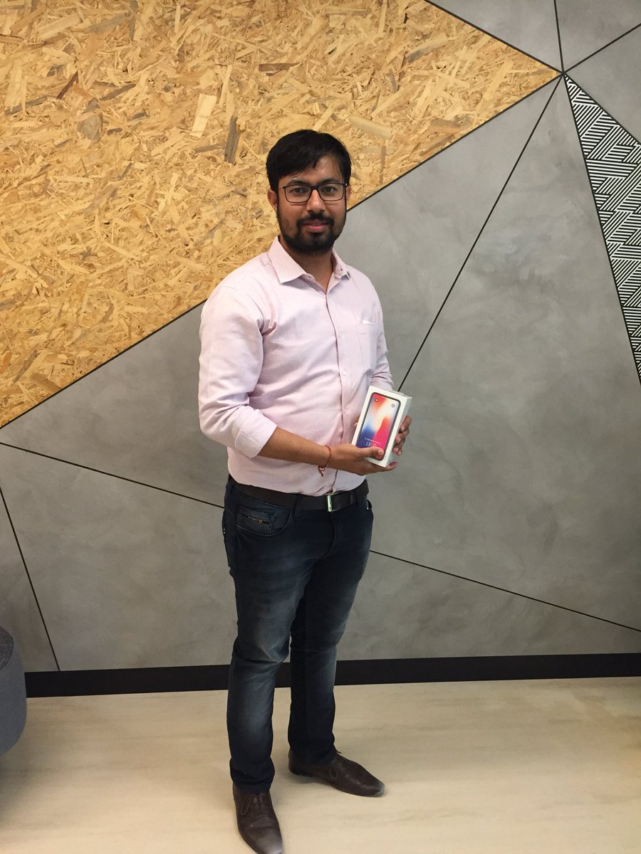 dxbontheblock's tweet photo. *ANNOUNCING OUR FINAL 3 WINNERS*
Congratulations to Dr Tanveer, @kgulechha and Akshat Sharma for being among the top 4 users of the Blocktech app @#FBSummit2018 winning an iPhone X📱Pictured with Conference Director @nisha_ramisetty
#DXBONTHEBLOCK https://t.co/CZ4FaEXQYi