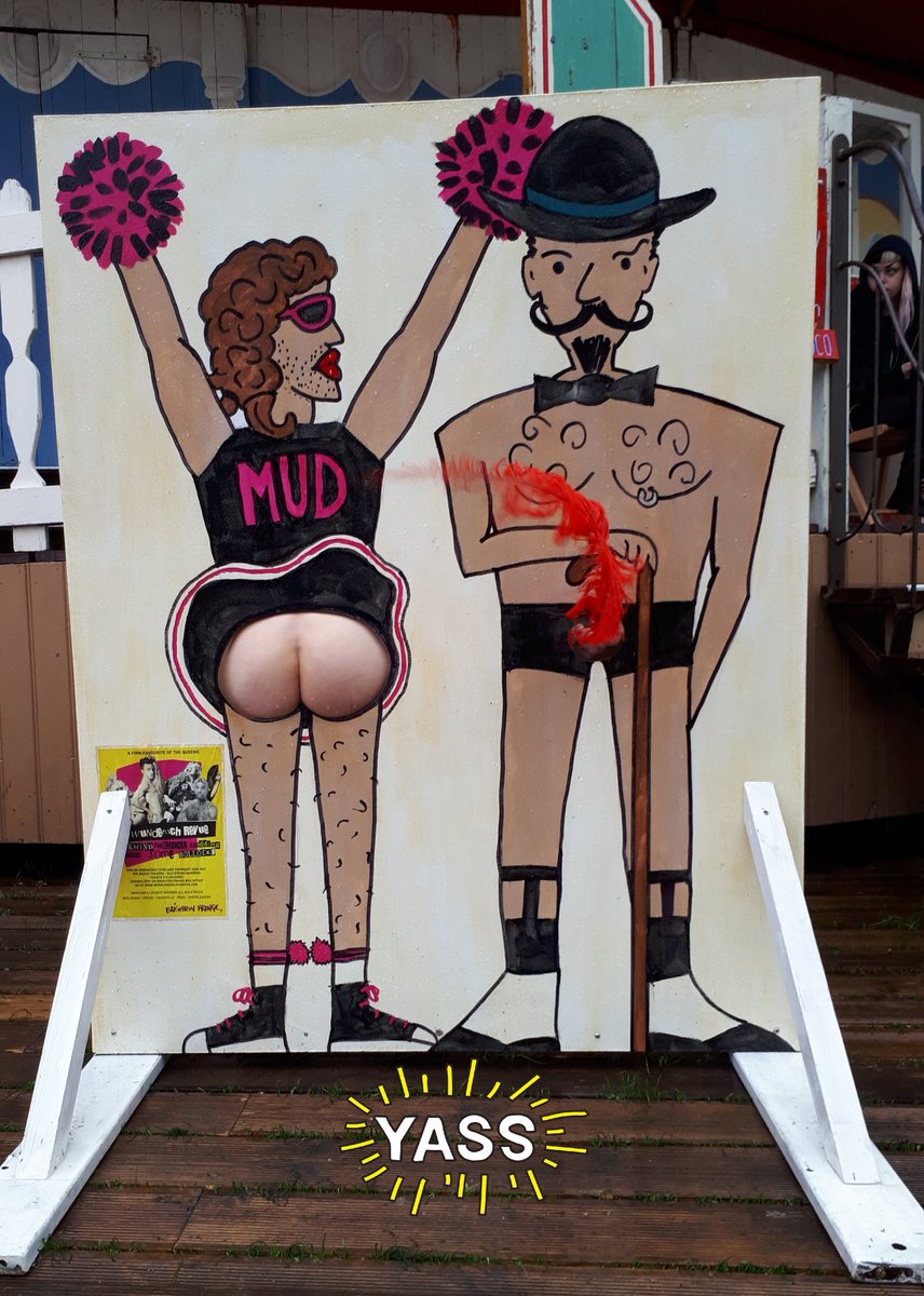 WunderlichR's tweet image. OK so which wins this week's #wunderbum ? Come see a whole lot more - pole-dancing, stripping, comedy, &amp;amp; maybe cheerleading. Never Mind the Royal Wedding here's some Bollocks from Der Wunderlich Revue at @BSpiegeltent Bosco in @brightonfringe Wed 23 &amp;amp; Thu  24https://goo.gl/XWA6JU