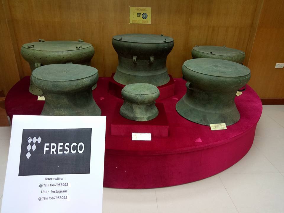 danhmanna's tweet photo. #FRESCOArtTestV3 Tôi đang ở bảo tàng Quảng Nam. Tôi thích màu sắc và hình dạng của của các chiếc trống đồng này @FRESCO_NETWORK. #BaotangQuangNam . https://t.co/01OaNXg4H2