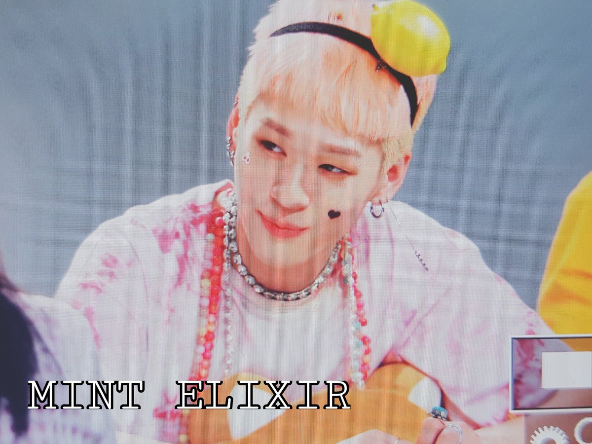 MINT_ELIXIR_528's tweet photo. [preview]180513 팬사인회
#IMFACT #임팩트 #UNGJAE #웅재 #빛나 #웅재사랑해
@imfact_twt https://t.co/n7QXLwEB33