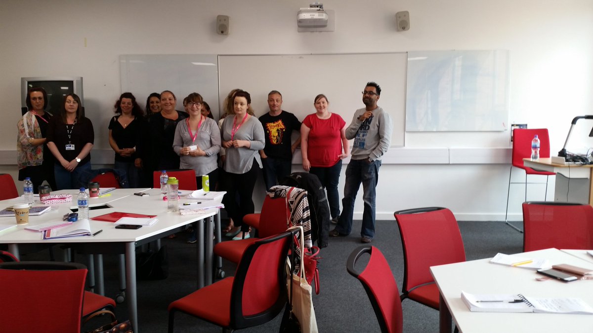 UOD_APs's tweet image. Using  confidence lines in our referencing session #referencingisfun!