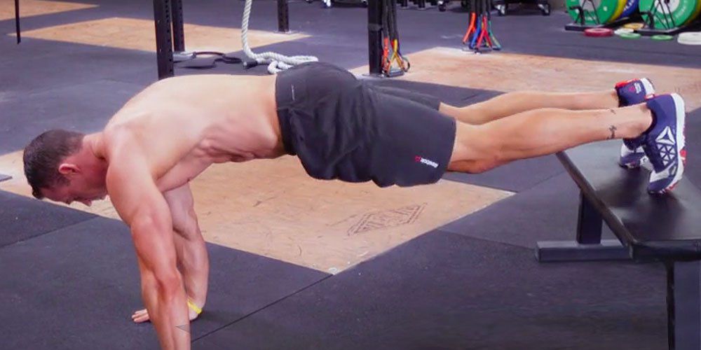 MensHealthMag's tweet photo. The crazy-tough abs workout you can do with a bench: https://t.co/4D8RwMJovs https://t.co/Vi82UjoDmN