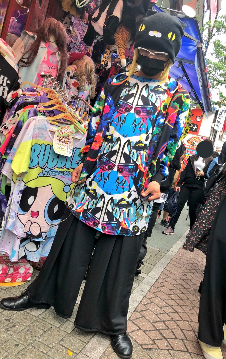 ট ইট র Acdc Rag 公式 お客様スナップ ビット店 鮮やかなサイケ柄が目を引くメンズコーデ パンタロンは派手系アイテムと合わせてもgoodですね Item サイケzipパーカー Hiphop Ot Newパンタロン