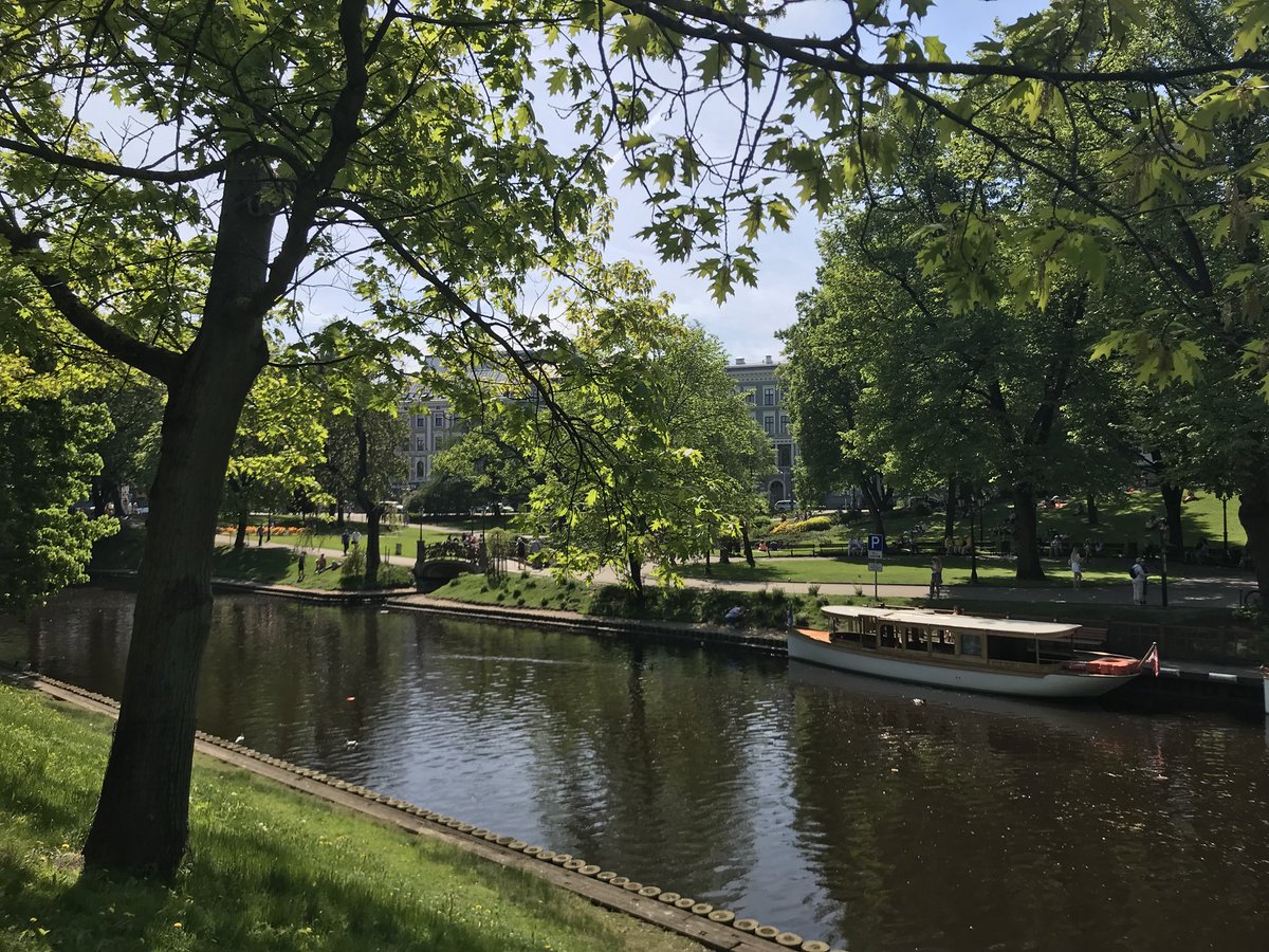 Ég er hér og engar áhyggjur ég er sko að #njóta