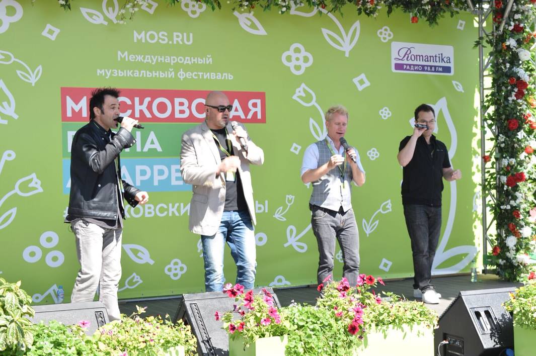 metrovocalgroup's tweet photo. Last day of MVG performances in Moscow. 25 total shows in 10 days between us and... https://t.co/Lz0sr48ceG https://t.co/B4QUWuL4Wr