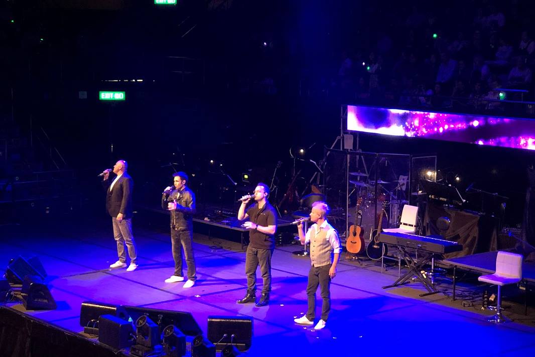 metrovocalgroup's tweet photo. A few shots from our first night with Albert Au 區瑞強!!! Two more nights to go! #albertau... https://t.co/UmrzLXBT5I https://t.co/kS4nZ06i0M