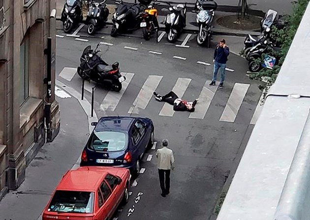 Paris attacker born in Chechnya, was on radicalism database.  ottawamatters.com/world-news/par… https://t.co/P4ZOm7jvv2