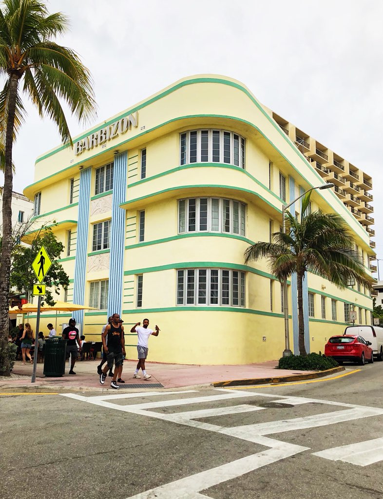 emilysharpe's tweet image. A drive to see the #artdeco in Miami Beach. #SOAPAM2018